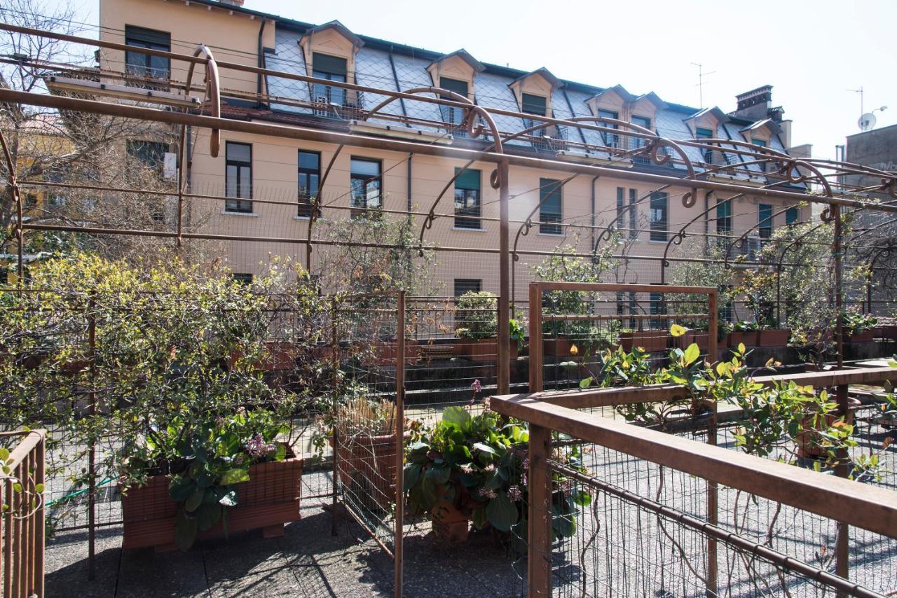 Peaceful Court Apartment In Shopping District ميلان المظهر الخارجي الصورة